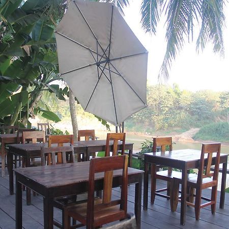 Riverside Guesthouse Λουάνγκ Πραμπάνγκ Εξωτερικό φωτογραφία